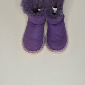 UGG Kids Bailey Bow II Boots 💜 Purple Suede Sheepskin Size 12